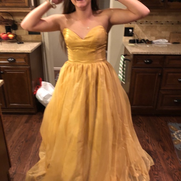 Prom dress! - Picture 3 of 3